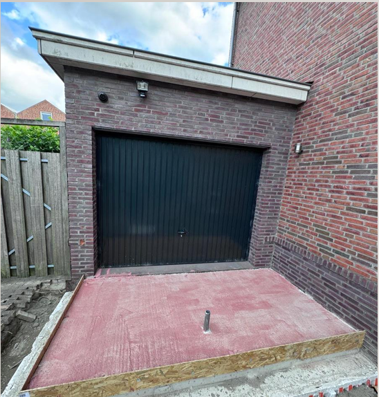 Nieuwe kozijnen en gevel